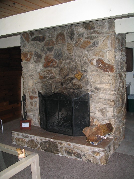 Fireplace1.JPG